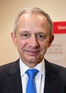 Enrique Lores